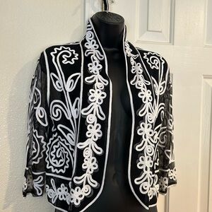 TravelSmith Black and White Embroidered Mesh Top